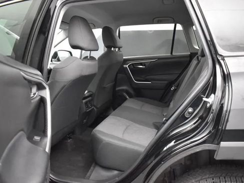 Used 2024 Toyota RAV4 XLE FWD image 15