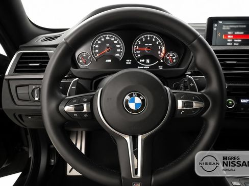 Used 2018 BMW M4 Coupe RWD image 8