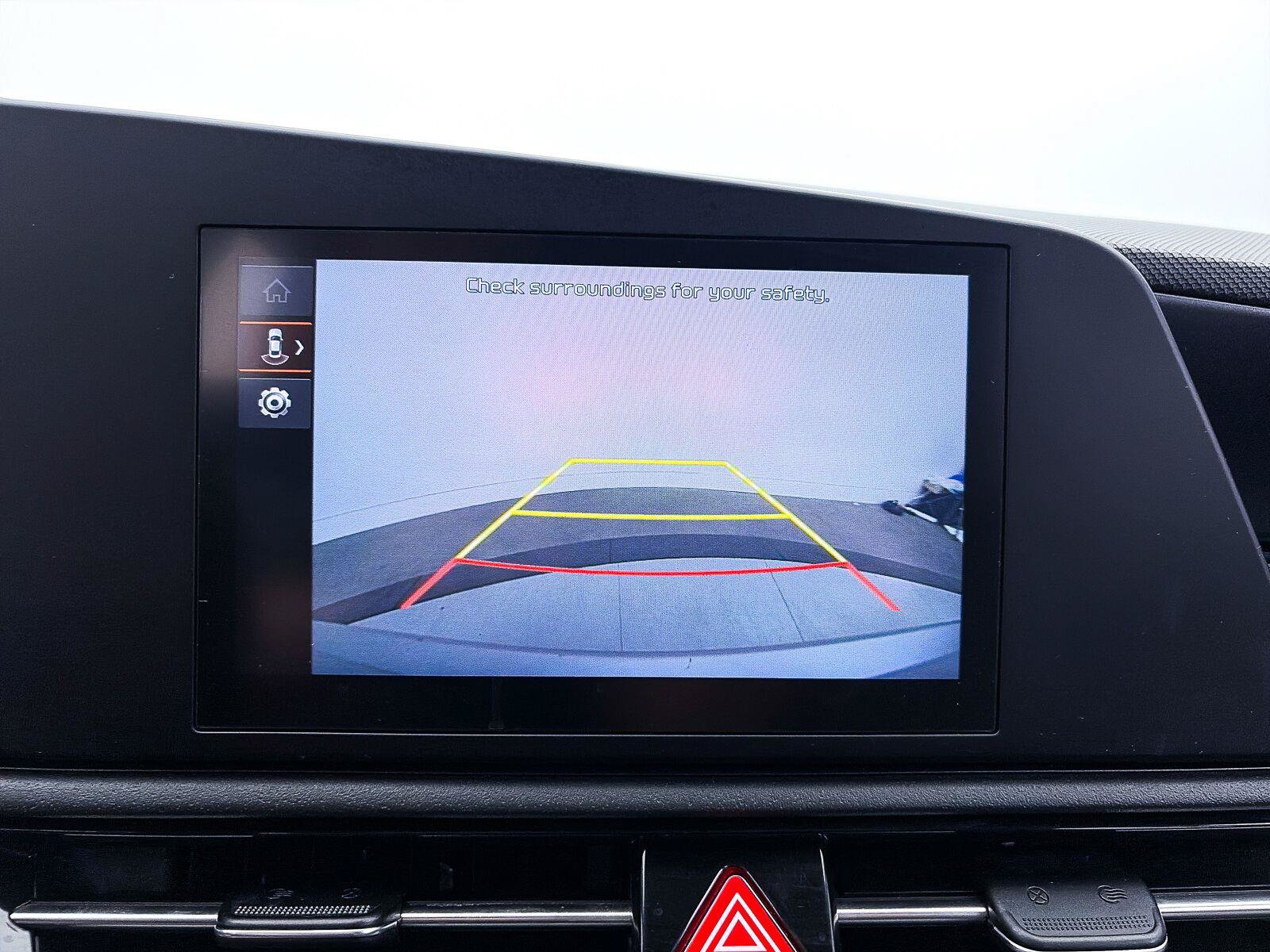 Used 2023 Kia Niro LX FWD image 6