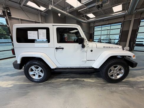 Used 2012 Jeep Wrangler Rubicon w/ PWR Convenience Group AWD/4WD image 33