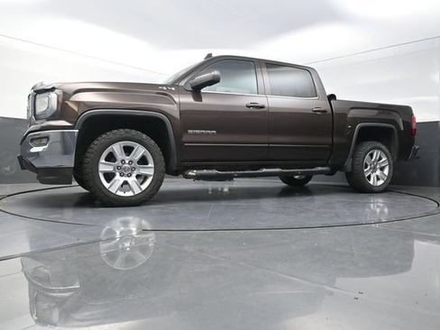 Used 2016 GMC Sierra 1500 SLE w/ SLE Value Package AWD/4WD image 34