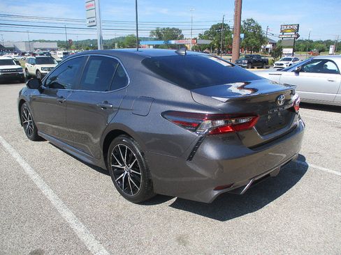 Used 2024 Toyota Camry SE w/ Convenience Package FWD image 16