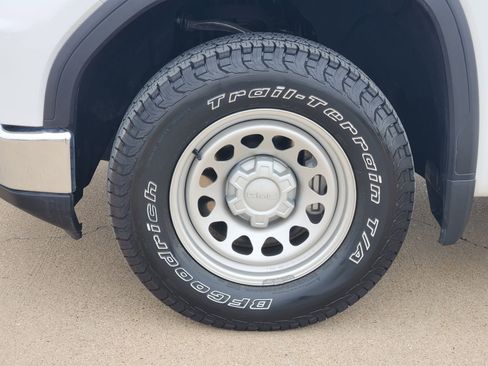 Used 2024 GMC Sierra 1500 Pro w/ Pro Value Package image 11