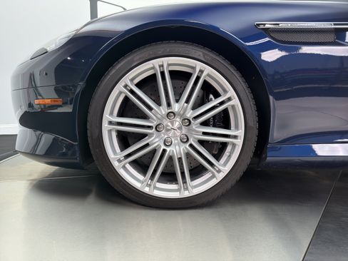 Used 2013 Aston Martin DB9 Volante RWD image 21