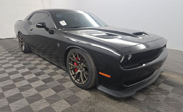 Used 2016 Dodge Challenger SRT Hellcat RWD image 2
