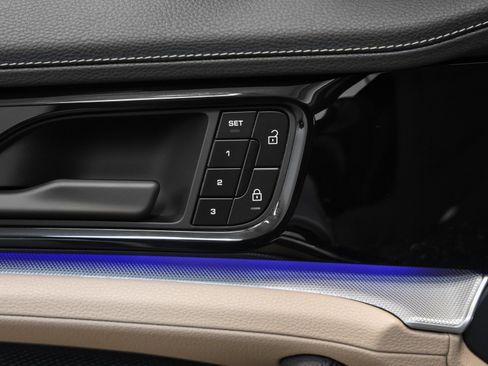 New 2025 Porsche Panamera 4 AWD/4WD image 28