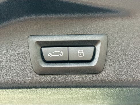 Used 2025 BMW X5 xDrive40i w/ M Sport Package image 13