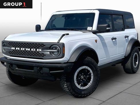 Certified 2024 Ford Bronco Badlands AWD/4WD image 1