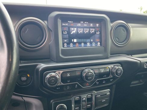 Used 2022 Jeep Wrangler Unlimited Sport AWD/4WD image 22
