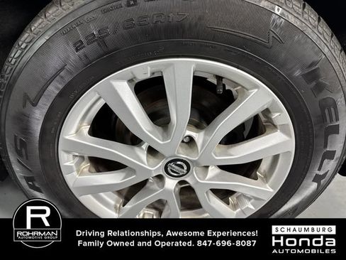 Used 2017 Nissan Rogue SV AWD/4WD image 5