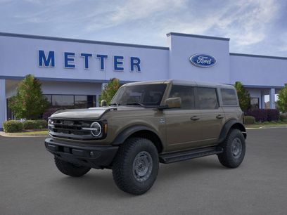 New 2025 Ford Bronco Outer Banks w/ Sasquatch Package