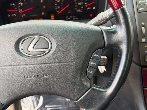 Used 2002 Lexus LS 430 w/ Custom Luxury Pkg RWD image 18