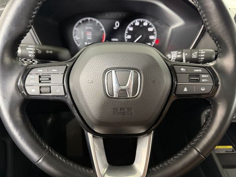 Used 2025 Honda CR-V EX-L image 9