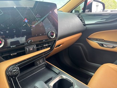 Used 2025 Lexus NX 250 250 Premium w/ Cold Area Package image 20