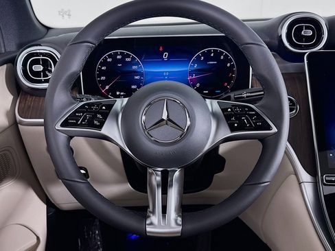 New 2026 Mercedes-Benz GLC 300 image 17