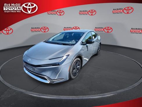 New 2026 Toyota Prius Plug-In Hybrid FWD image 4