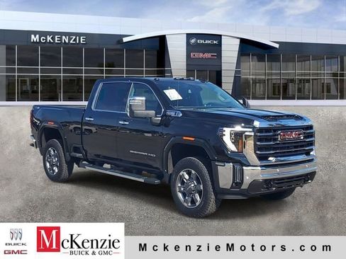 New 2026 GMC Sierra 3500 SLT w/ SLT Premium Package image 1