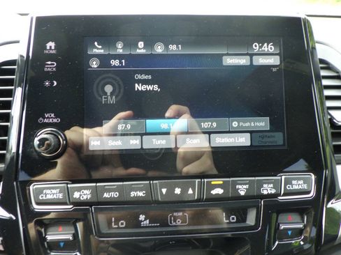 Used 2023 Honda Odyssey Sport image 28