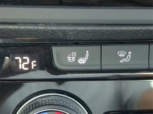 Used 2021 Volkswagen Jetta S image 24