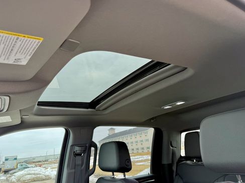 Used 2024 Chevrolet Silverado 2500 LTZ w/ LTZ Premium Package image 35