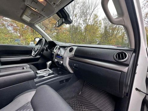 Used 2020 Toyota Tundra SR5 image 29