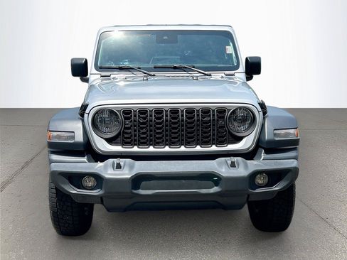 Used 2024 Jeep Wrangler Unlimited Sport AWD/4WD image 9