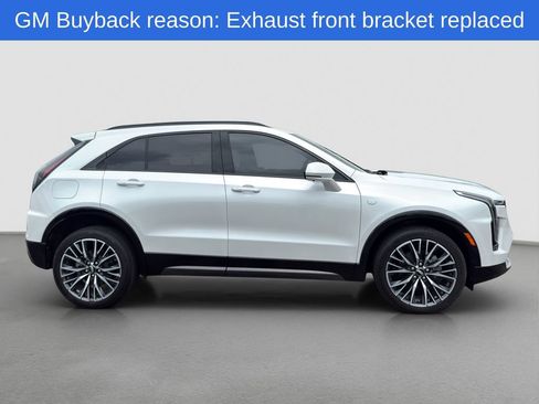 Used 2025 Cadillac XT4 Sport FWD image 7
