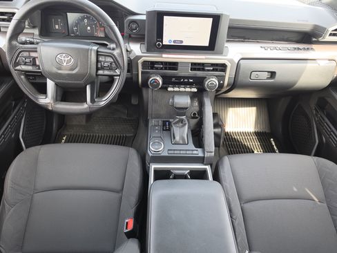 Used 2025 Toyota Tacoma SR5 image 7