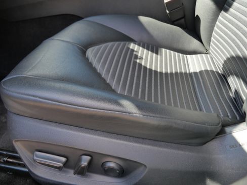 Certified 2023 Toyota Camry SE FWD image 20