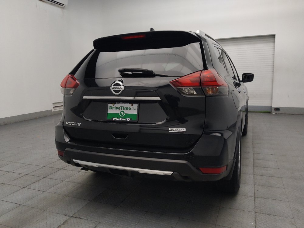 Used 2019 Nissan Rogue S w/ Special Edition Package FWD image 7