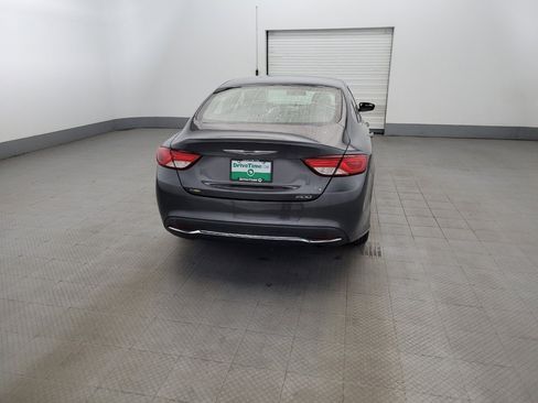 Used 2015 Chrysler 200 Limited FWD image 7