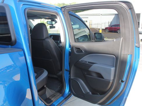 Used 2022 Chevrolet Colorado Z71 AWD/4WD image 25