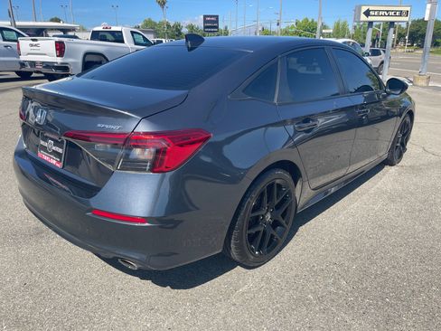 Used 2022 Honda Civic Sport image 5