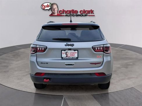 Used 2024 Jeep Compass Trailhawk image 4