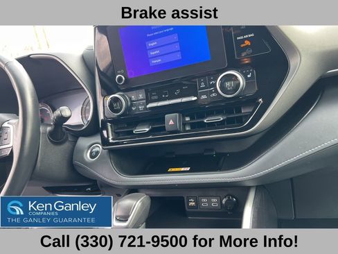 Used 2024 Toyota Highlander XLE image 38