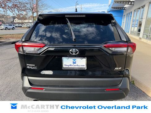 Used 2025 Toyota RAV4 XLE image 12