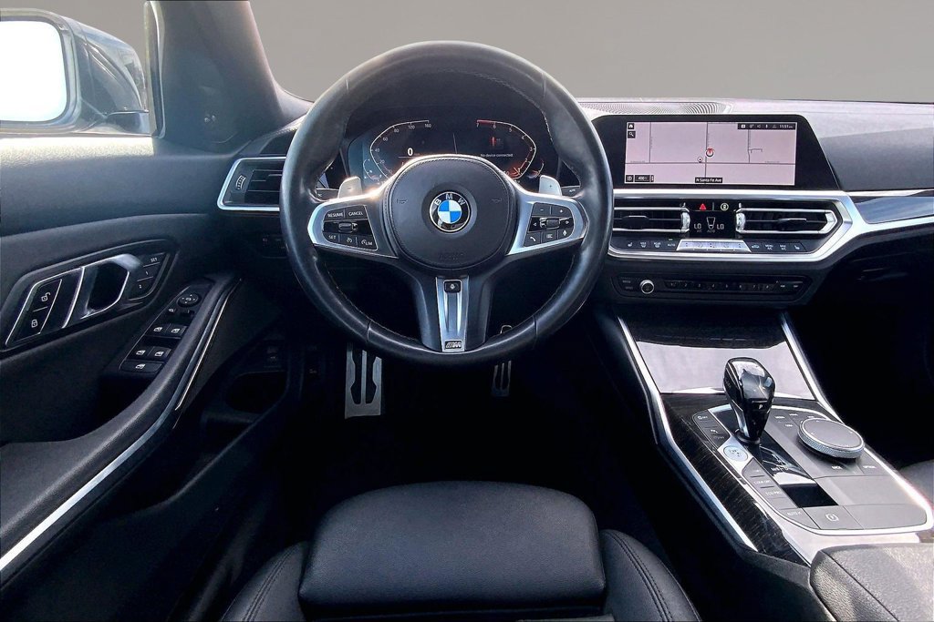 Used 2021 BMW 330i Sedan w/ M Sport Package RWD image 5