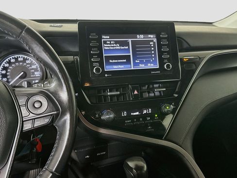Used 2022 Toyota Camry SE FWD image 18