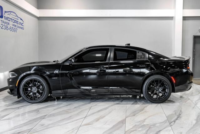 Used 2017 Dodge Charger R/T RWD image 14