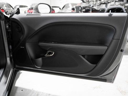 Used 2019 Dodge Challenger SRT Hellcat Redeye image 30