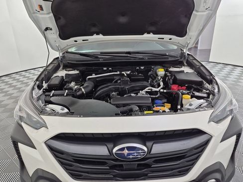 Used 2025 Subaru Outback Premium AWD/4WD image 36