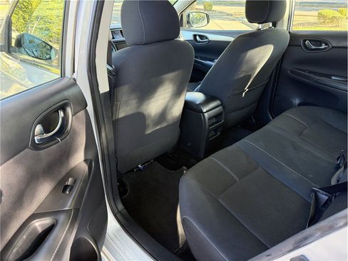Used 2018 Nissan Sentra S w/ Appearance Package FWD image 10