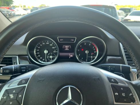Used 2015 Mercedes-Benz ML 350 4MATIC image 10