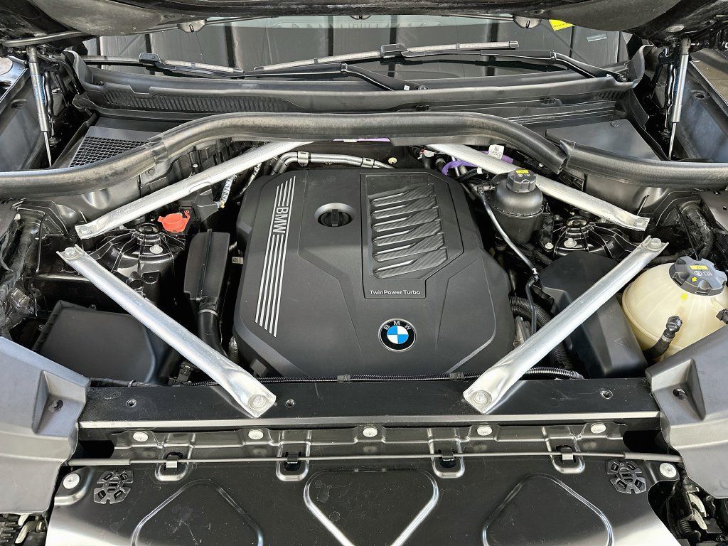 Used 2023 BMW X5 xDrive40i AWD/4WD image 31