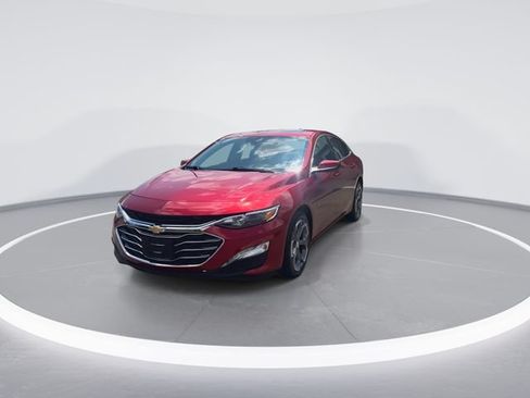 Used 2024 Chevrolet Malibu LT FWD image 3