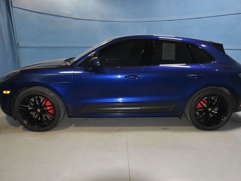 Used 2022 Porsche Macan GTS AWD/4WD image 2