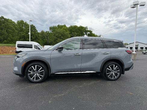Used 2025 INFINITI QX60 Sensory w/ Vision Package AWD/4WD image 4