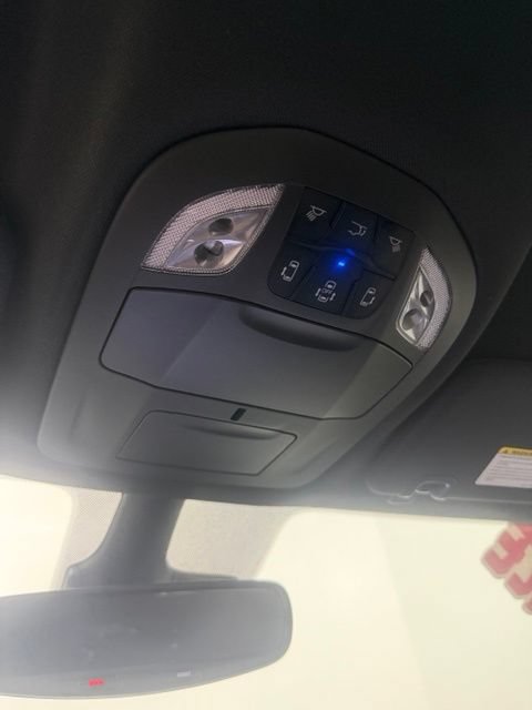 New 2027 Chrysler Pacifica Select AWD/4WD image 22