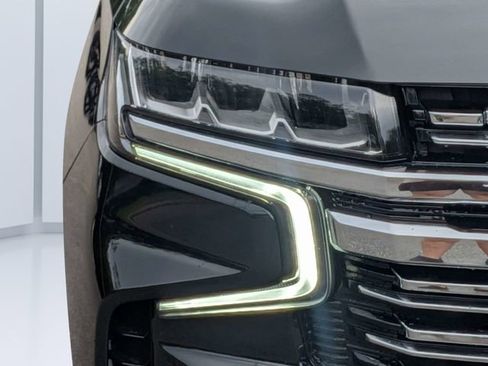 Used 2023 Chevrolet Tahoe Premier AWD/4WD image 8
