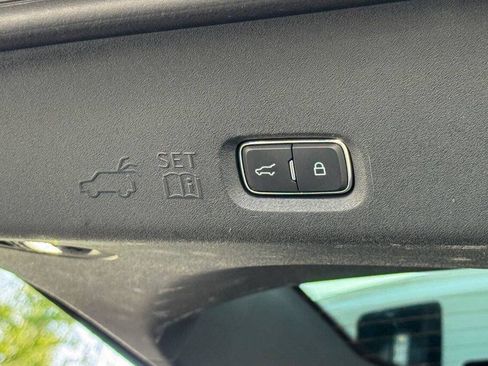 Used 2025 Ford Expedition Active AWD/4WD image 20